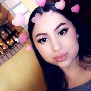 Meet your Posher, Anahi